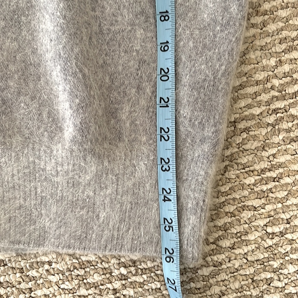 Rare Vintage Sia Bellini Gray Angora Button Up Sweater w/Full Silver Fox Sz L - Picture 11 of 12